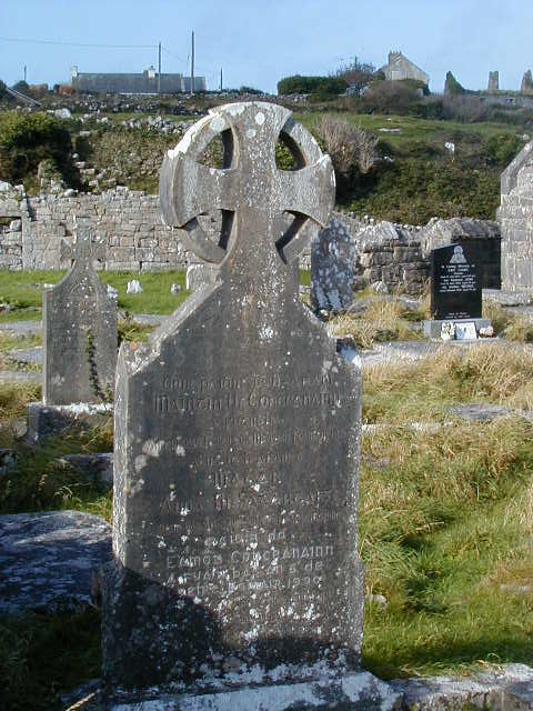 11oct church gravestone.JPG, 64322 bytes, 10/11/2001