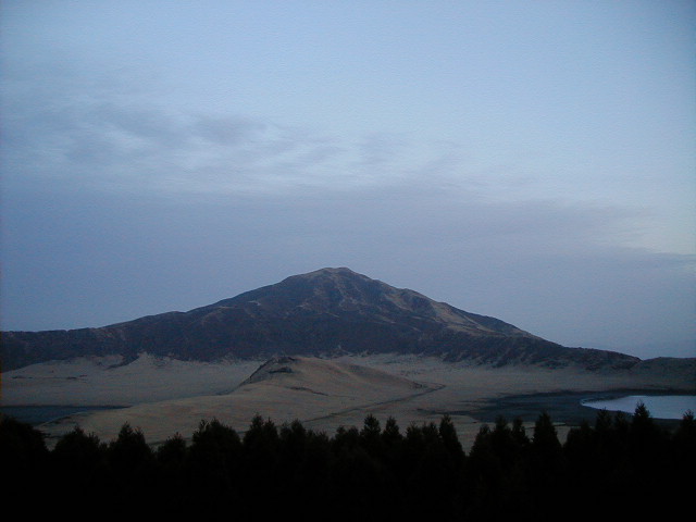 evening mountain 2.JPG, 52995 bytes, 1998/01/01