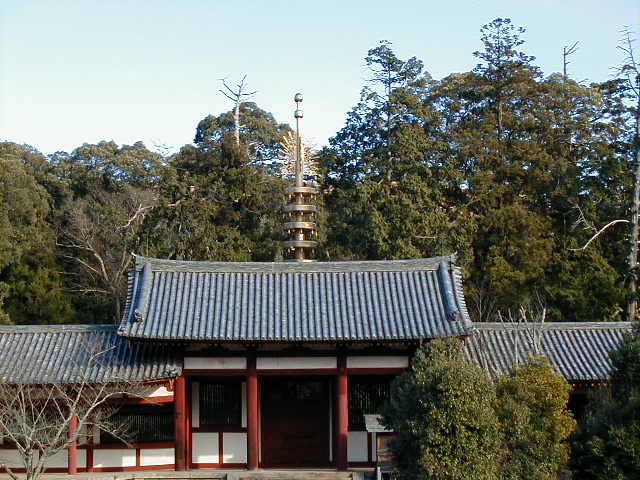 nara - temple.JPG, 1/3/2005, 62 kB
