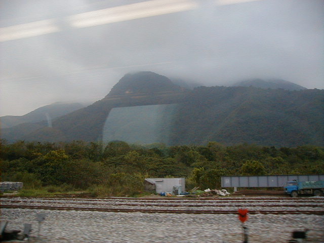 tg - view from the train 1.JPG, 1/3/2005, 60 kB
