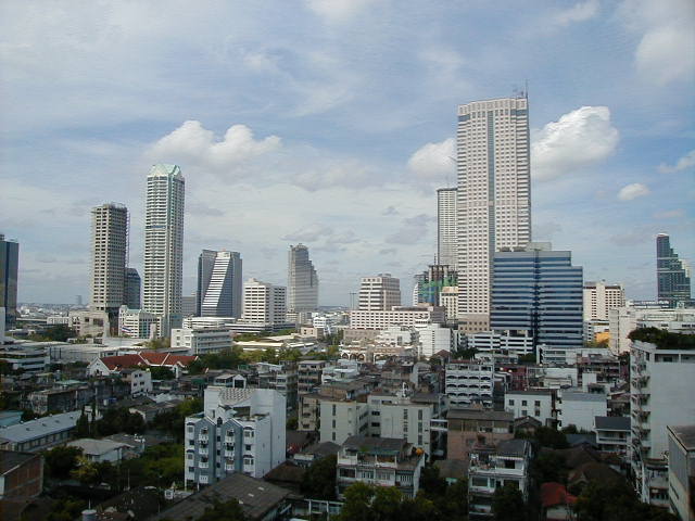 tower inn bangkok view.jpg, 59912 bytes, 4/28/2000