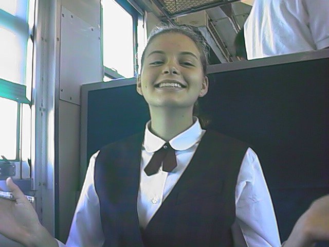 lindsay being happy on the train.jpg, 51589 bytes, 10/15/1999