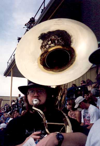 toad - jaimie and his tuba.jpg, 25522 bytes, 6/6/2000